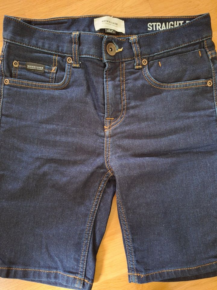 Bermuda Shorts kurze Hosen Jeans Jungen in Stuttgart