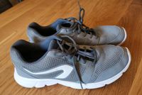 Turnschuhe Sportschuhe  42,5 Sneaker Nordrhein-Westfalen - Reichshof Vorschau