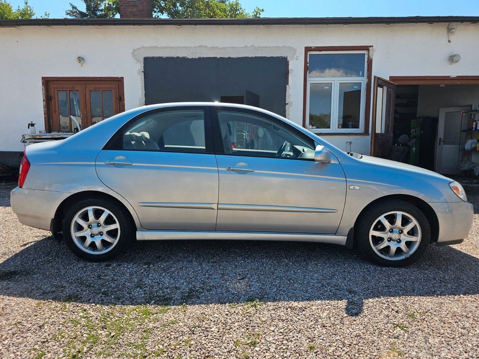 Kia Cerato 2.0 EX Lim.*Klima*Sitzheizung* in Waltershausen