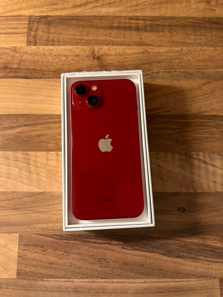 iPhone 13 128GB Rot in Meldorf