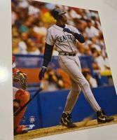 KEN GRIFFEY JR. Seattle Mariners 20x25cm Foto MLB Baseball Bremen-Mitte - Bremen Altstadt Vorschau