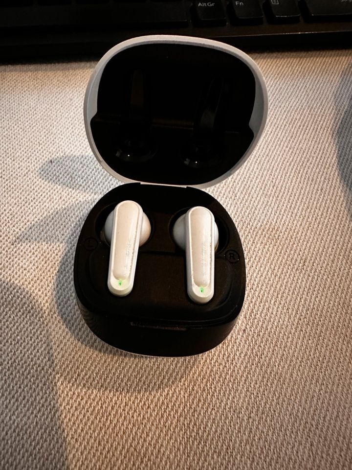 Bluetooth Kopfhörer zu in Oestrich-Winkel
