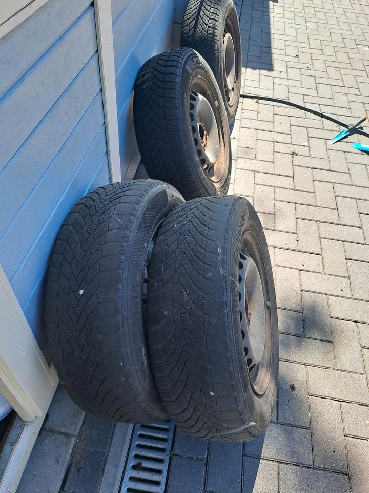 Winterreifen 195/65 R 15 T  2x2 in Eddelak