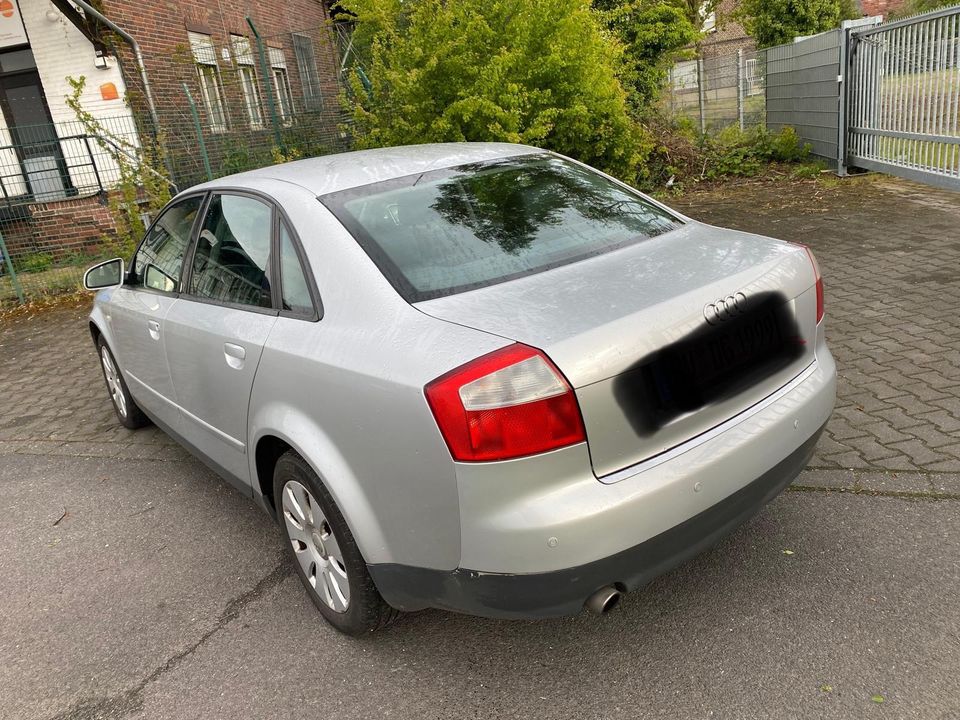 Audi A4 2.0 Automatik in Grefrath