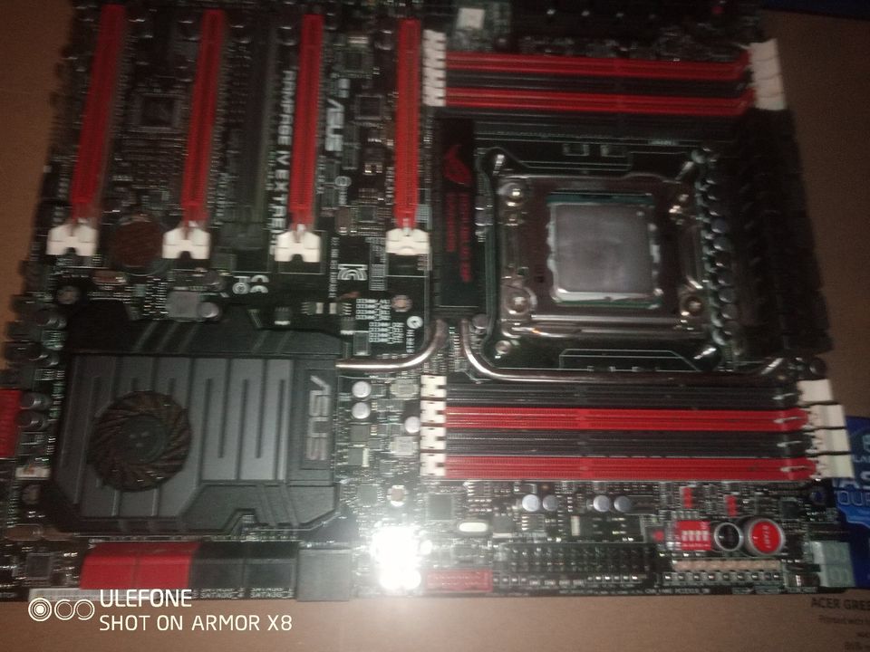 Asus Rampage 4 extremeinkl. Intel Xeon E5 1650v2  3,5Ghz in Landshut