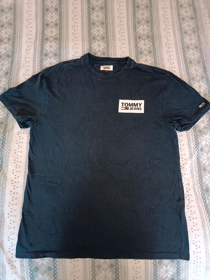 Tommy Hilfiger T-Shirt Gr. L blau in Wunstorf