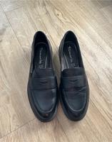Leder Slipper Tamaris Gr. 37 schwarz Nürnberg (Mittelfr) - Oststadt Vorschau