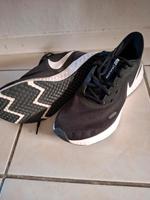 NIKE Sneaker Gr 42,5  top Rheinland-Pfalz - Essenheim Vorschau