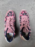 Veja sneaker Turnschuhe Gr. 38 Blumen flowers lila Friedrichshain-Kreuzberg - Friedrichshain Vorschau