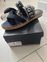 Tolle Sandalen von Tommy Hilfiger gr 41 neu Stuttgart - Stuttgart-Süd Vorschau