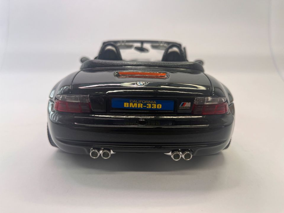 Modellauto Burago - BMW M Roadster 1996 1:18 Top Zustand! in Neuhausen ob Eck