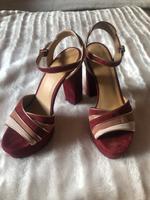 NEUW. „MICHAEL KOES“LEDER HIGH HEELS, Gr. 39, NP: 175 € Niedersachsen - Vechelde Vorschau