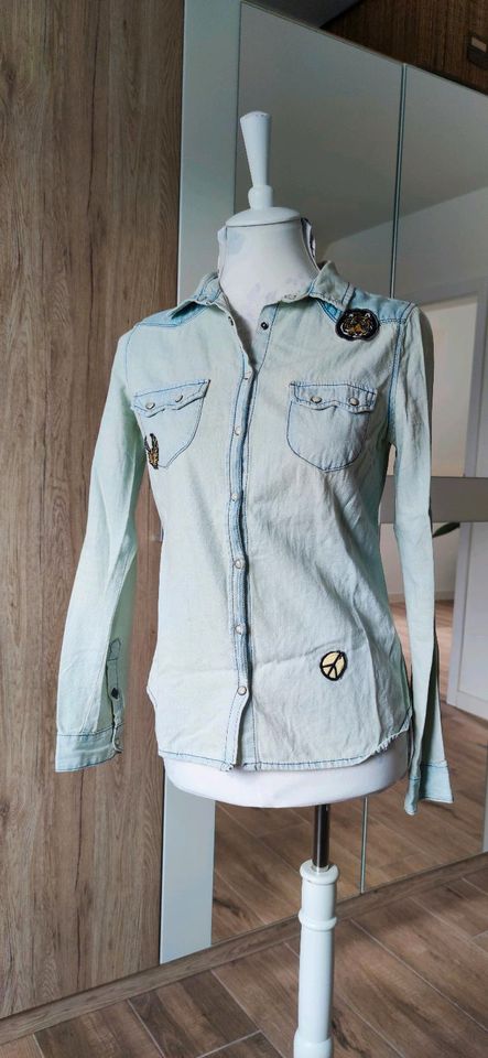 Pull&Bear Bluse Jeansbluse gr. S in Langenlonsheim
