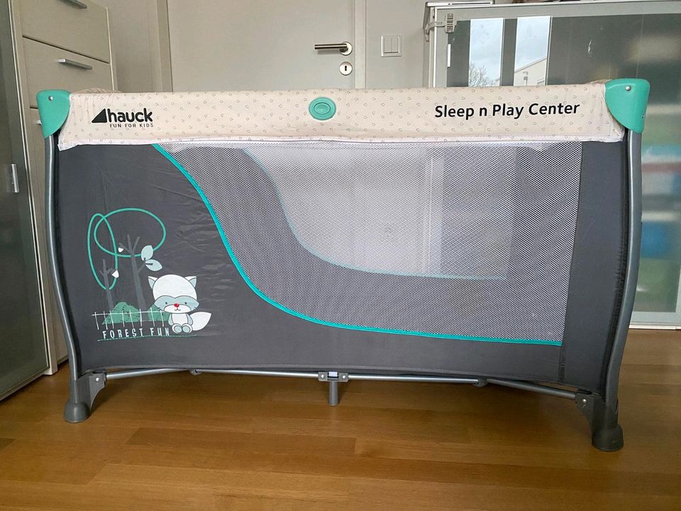 Hauck Reisebett Sleep'n Play Center in München