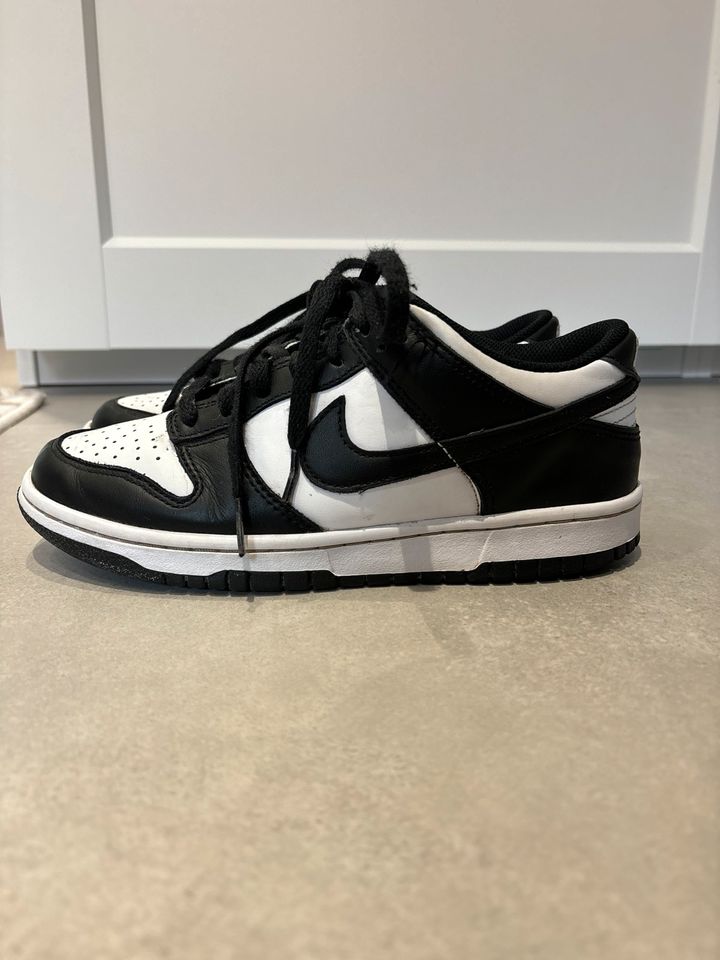 Nike Panda Dunks Schuhgröße 38,5 in Söhlde