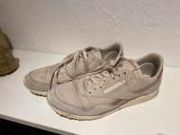 Beige/rosa Sneaker von Reebok Größe 40 Niedersachsen - Edewecht Vorschau