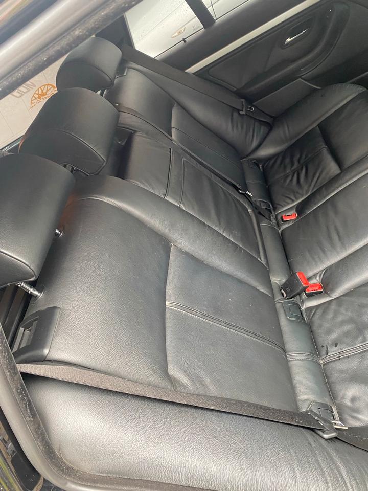 BMW E39 Touring Rücksitz Rücksitzbank isofix Leder schwarz in Rudersberg