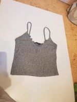 Top Größe S /36 Bauchfrei Croptop grau Bershka Spaghettitop Shirt Niedersachsen - Diekholzen Vorschau