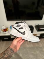 Nike Jordan 1 Mid 42,5 Thüringen - Bad Berka Vorschau