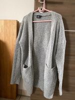 Petit Cardigan grau 164 Nordrhein-Westfalen - Bad Lippspringe Vorschau