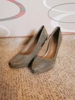 Grau glitzernde High Heels Pumps Absatzschuhe Tamaris Dresden - Striesen-West Vorschau