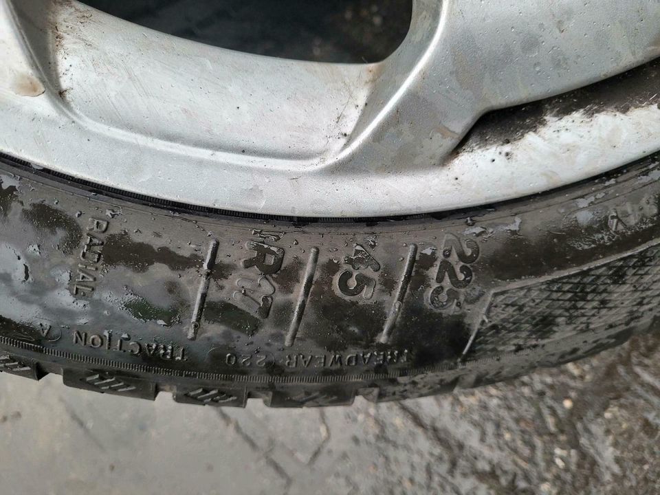 Audi Alufelgen auf Sommerreifen 225/45R17 in Bottrop