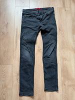 Hugo Boss 708 Slimfit Jeans 32/34 Rostock - Brinckmansdorf Vorschau