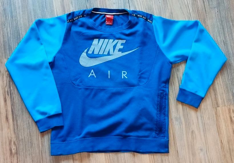 Nike Air Pullover Größe M in Bischofsmais