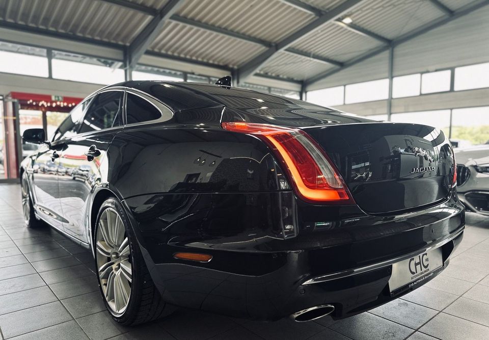 Jaguar XJ Portfolio KAMERA|PANO|NAVI|MERIDIAN|KEYLESS in Balingen