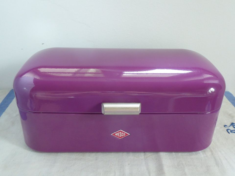 Wesco Breadbox Grandy Brotkasten Purple Lila in Moosthenning