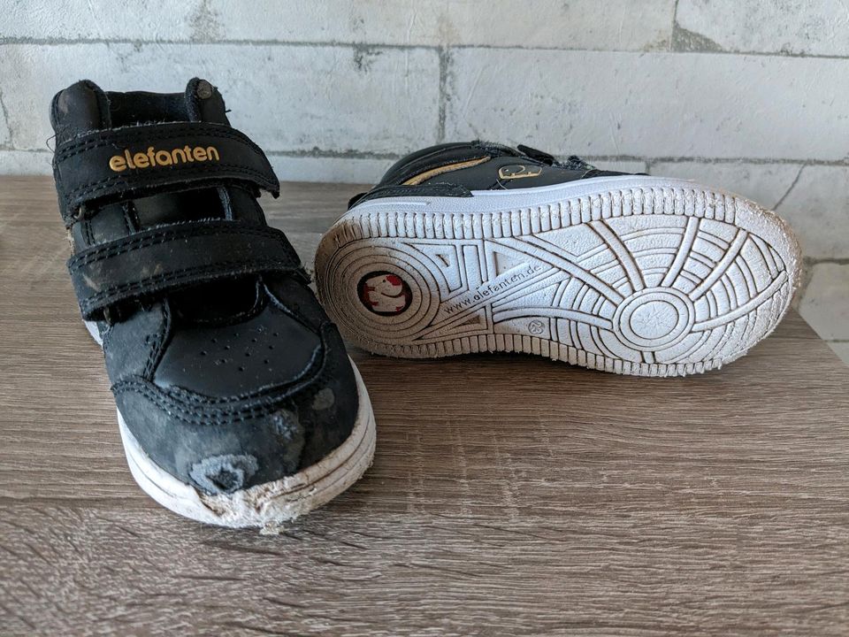 Elefanten Schuhe Größe 23 in Sternenfels