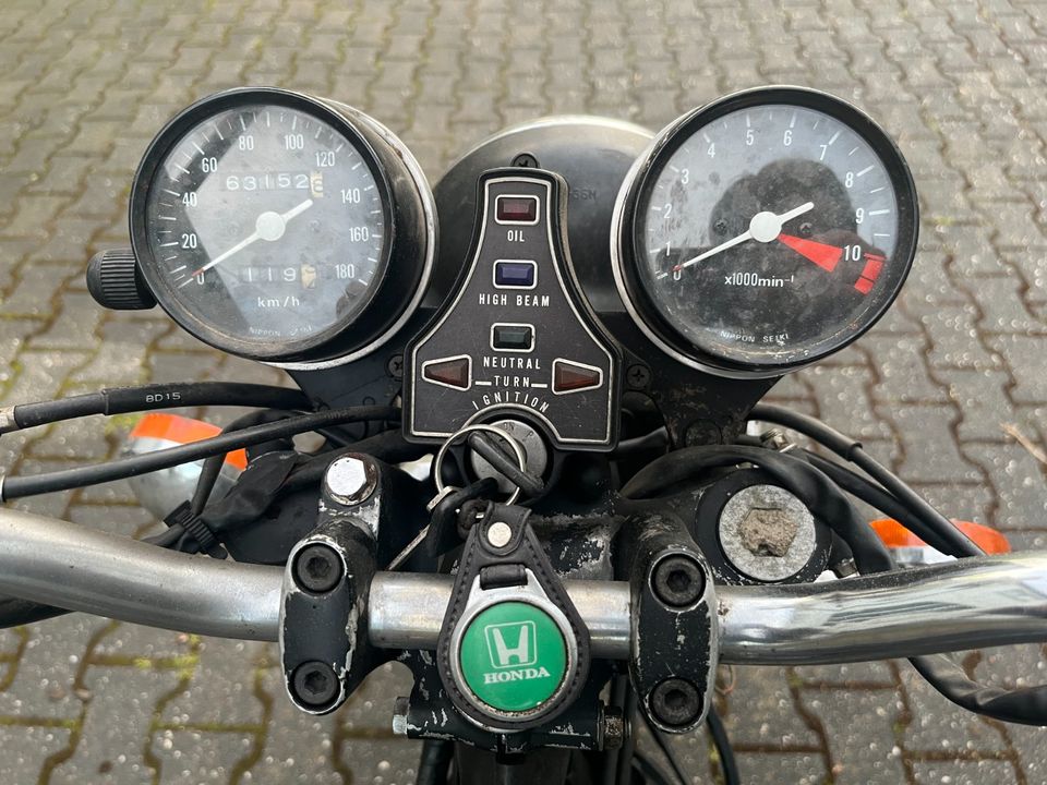 Honda CB 750 Restaurationsobjekt zu verkaufen in Strotzbüsch