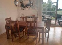 Wir verkaufen unseren Esstisch samt 6 Stühlen aus Akazienholz. Sachsen - Taucha Vorschau