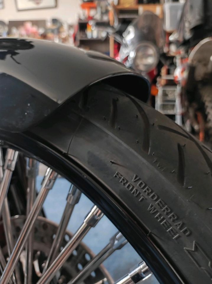 Harley Davidson street Bob 21Zoll TTS big spoke Speichen Felge in München