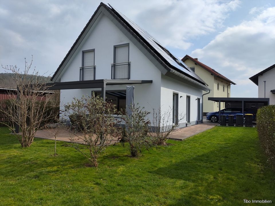Ein Zuhause zum Wohlfühlen ! Schickes Einfamilienhaus mit Energieeffiziensklasse A in Burghaun