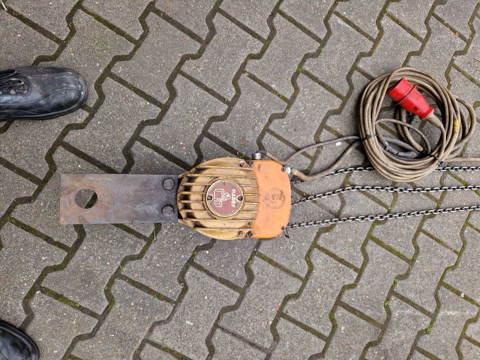 Elektr. Kettenzug  500Kg inkl. Kabel,Stecker und Bedienteil in Udenheim