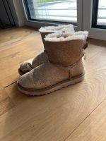 UGG Boots gold Größe 39 Bayern - Bad Staffelstein Vorschau