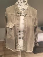 Jeansjacke Jeanshemd von Zara Gr. L  grünton/ oversized Niedersachsen - Apensen Vorschau
