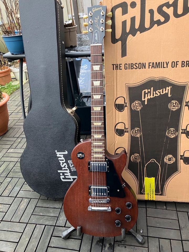 Gibson LP Studio 2009 worn brown Burstbucker Pro in Bielefeld