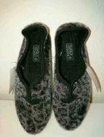 H&M Home Hausschuhe Slipper Schlüpfschuhe Leo Muster grau schwarz Hannover - Linden-Limmer Vorschau