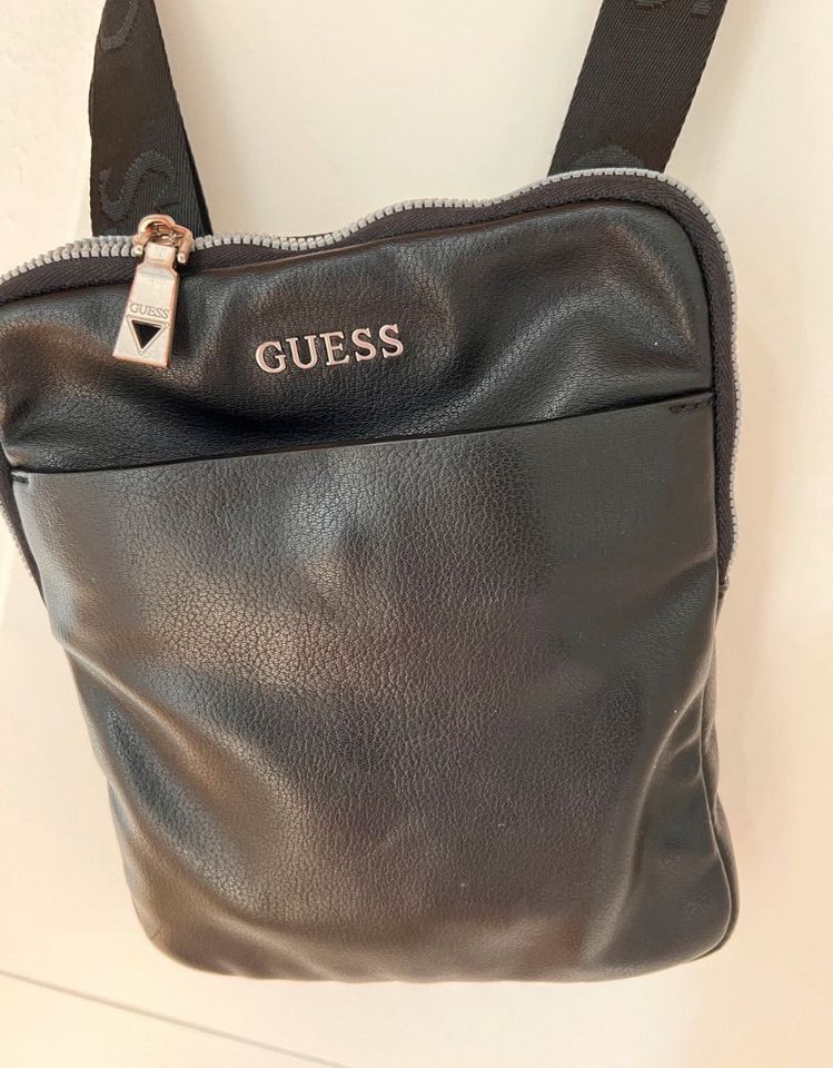 Handtasche Guess in Münchenlohra