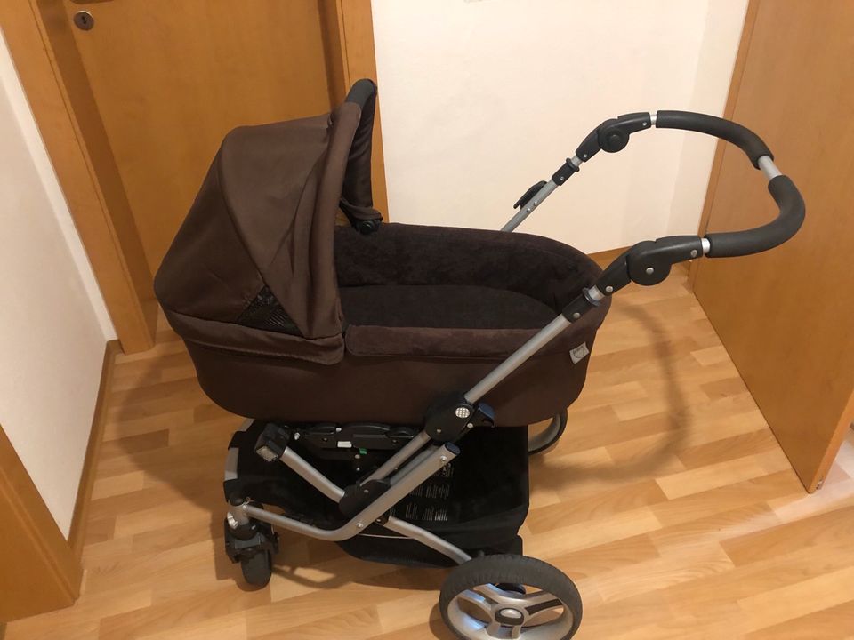 Teutonia Mistral S11, Kombi-Kinderwagen, gereinigt in Leinburg