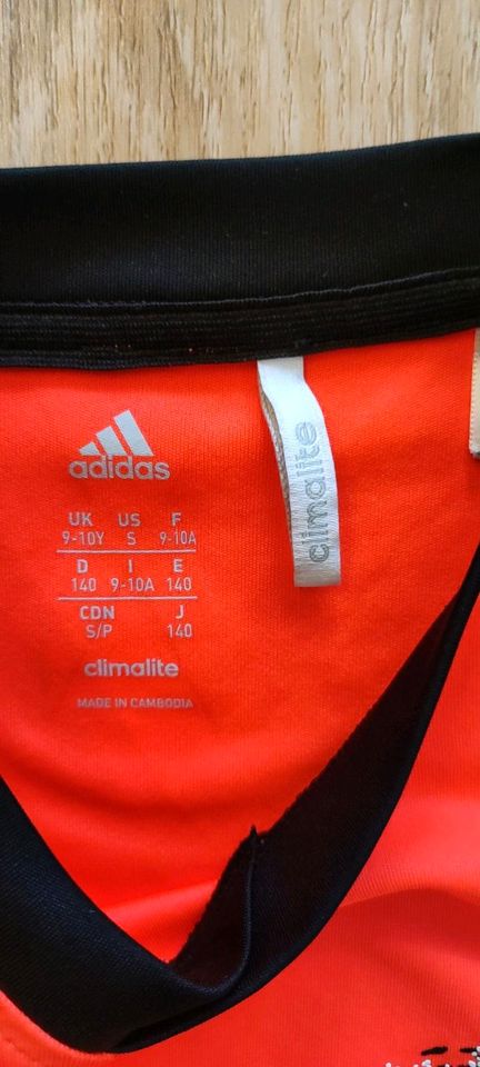 Adidas Climalite Gr. 140 in Nördlingen