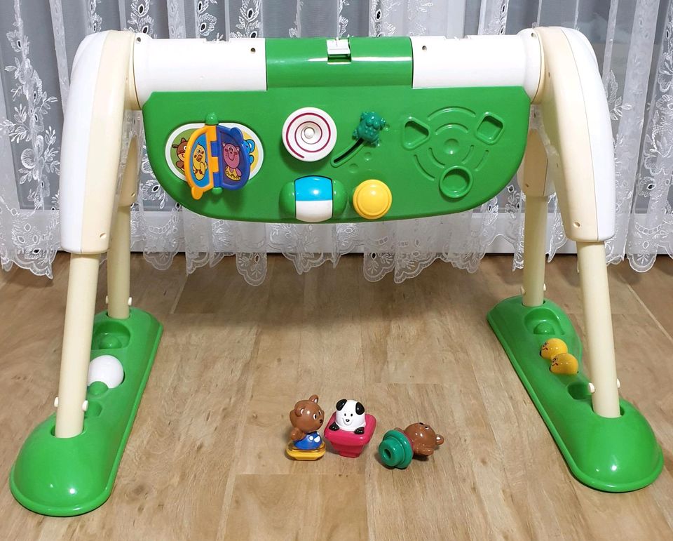 Chicco Baby Gym Musiktisch Lernspielzeug Spielbogen in Fürth