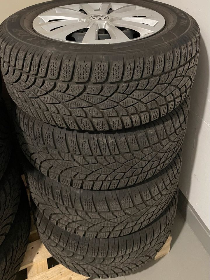 Winterräder 215/60 R 16 inkl. Radblenden in Wiesbaden