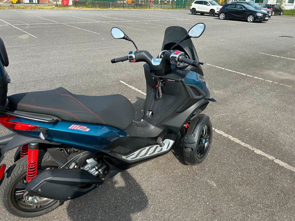 Piaggio MP3 300 HPE Roller mieten leihen in Lünen