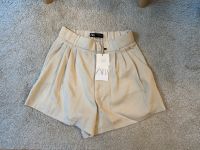 Zara Shorts kurze Hose Stoff Creme beige Gr. XS Bonn - Kessenich Vorschau