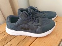 FILA Sneaker Hallen Sportschuhe Schulsport  Gr. 37 Sachsen - Lauta Vorschau