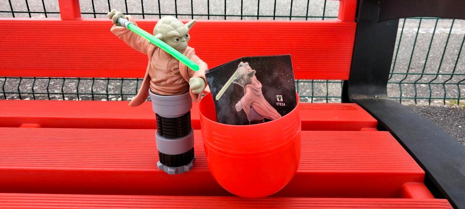 Star Wars Yoda Riesen Ü-Ei aktuelle Edition Ostern 2024 in Gaggenau
