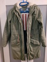 Tommy Hilfiger Parka Gr. 152 Sachsen-Anhalt - Aschersleben Vorschau